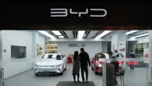 byd ev car store and customers chinese electric car company