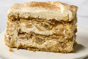 k2FPhoto2FRecipes2F2024 08 caramel apple icebox cake2Fcaramel apple icebox cake 199