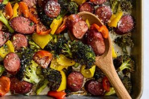 k2FPhoto2FRecipes2F2024 09 5 ingredient kielbasa2F5 Ingredient Kielbasa Veggie Sheet 3924 1